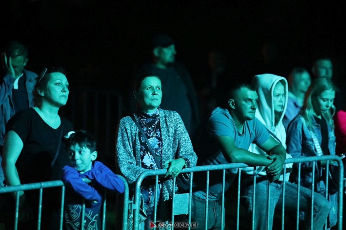 Koncertowa część dożynek w Olszewie-Borkach [07.09.2025] - zdjęcie #2 - eOstroleka.pl