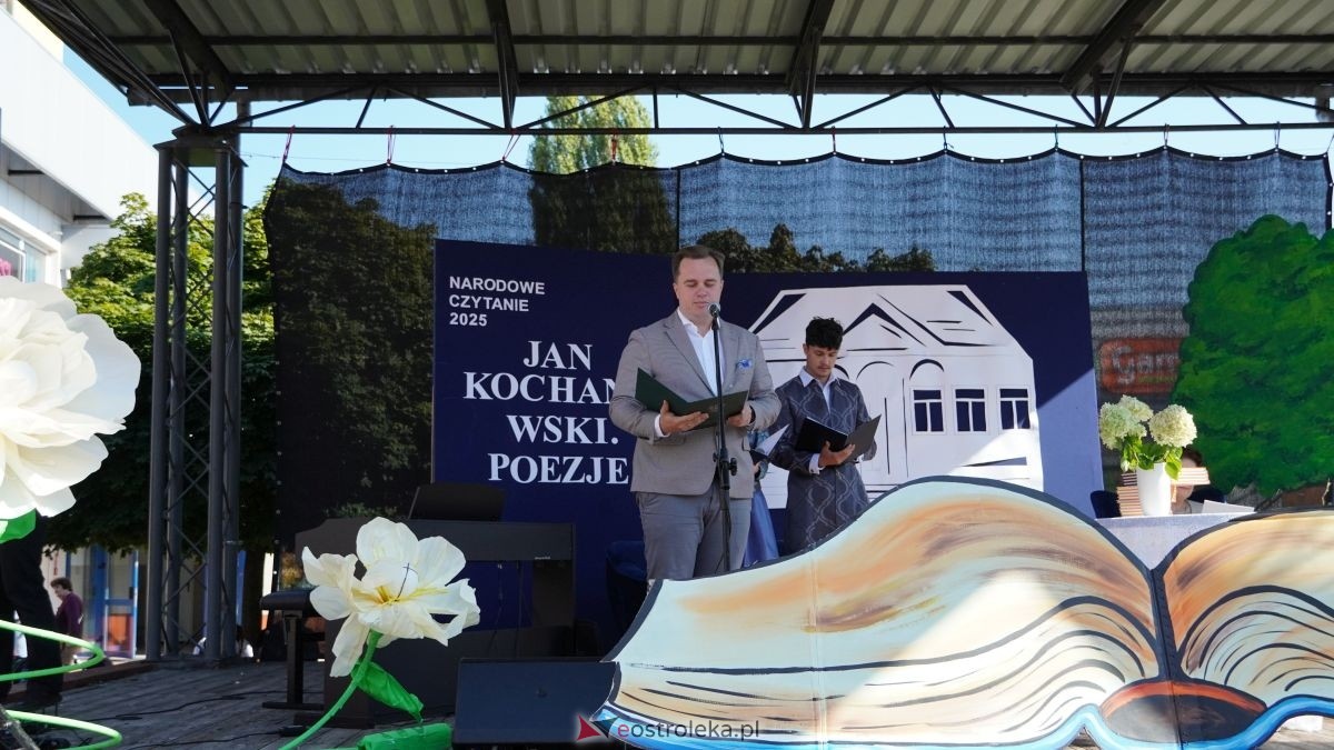 Narodowe czytanie w Ostrołęce [08.09.2025] - zdjęcie #34 - eOstroleka.pl