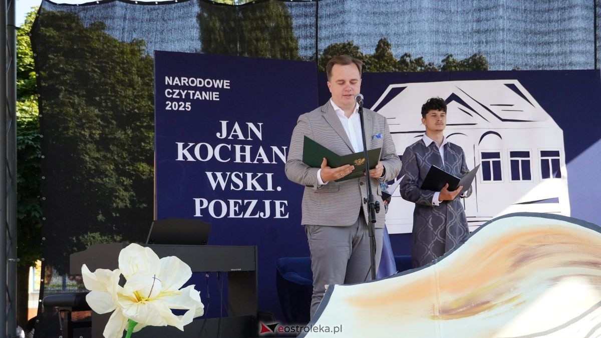 Narodowe czytanie w Ostrołęce [08.09.2025] - zdjęcie #32 - eOstroleka.pl