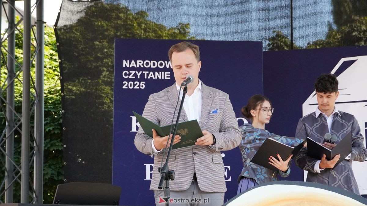 Narodowe czytanie w Ostrołęce [08.09.2025] - zdjęcie #29 - eOstroleka.pl