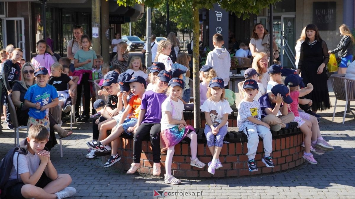 Narodowe czytanie w Ostrołęce [08.09.2025] - zdjęcie #25 - eOstroleka.pl