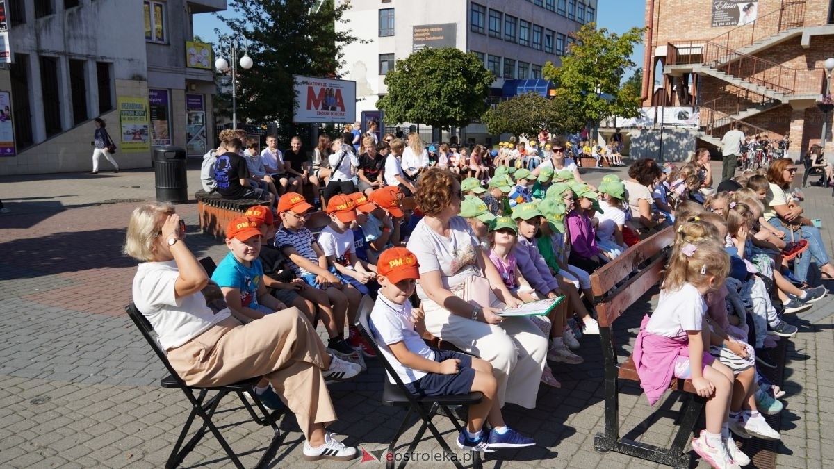 Narodowe czytanie w Ostrołęce [08.09.2025] - zdjęcie #24 - eOstroleka.pl
