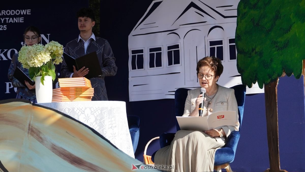 Narodowe czytanie w Ostrołęce [08.09.2025] - zdjęcie #21 - eOstroleka.pl