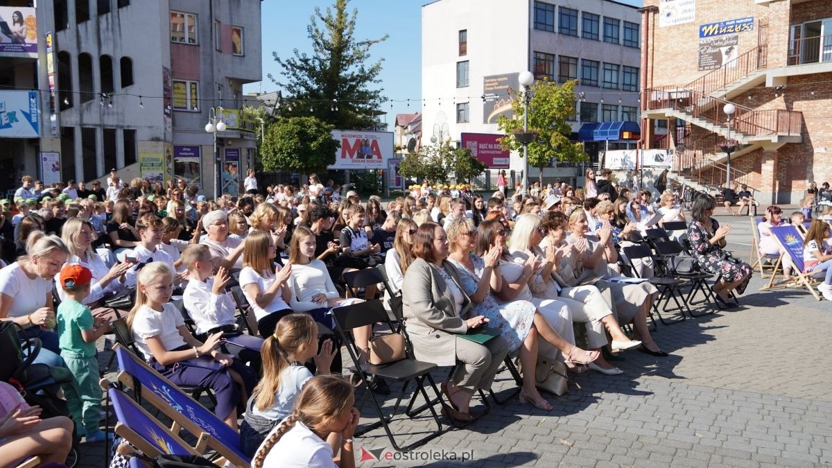 Narodowe czytanie w Ostrołęce [08.09.2025] - zdjęcie #15 - eOstroleka.pl