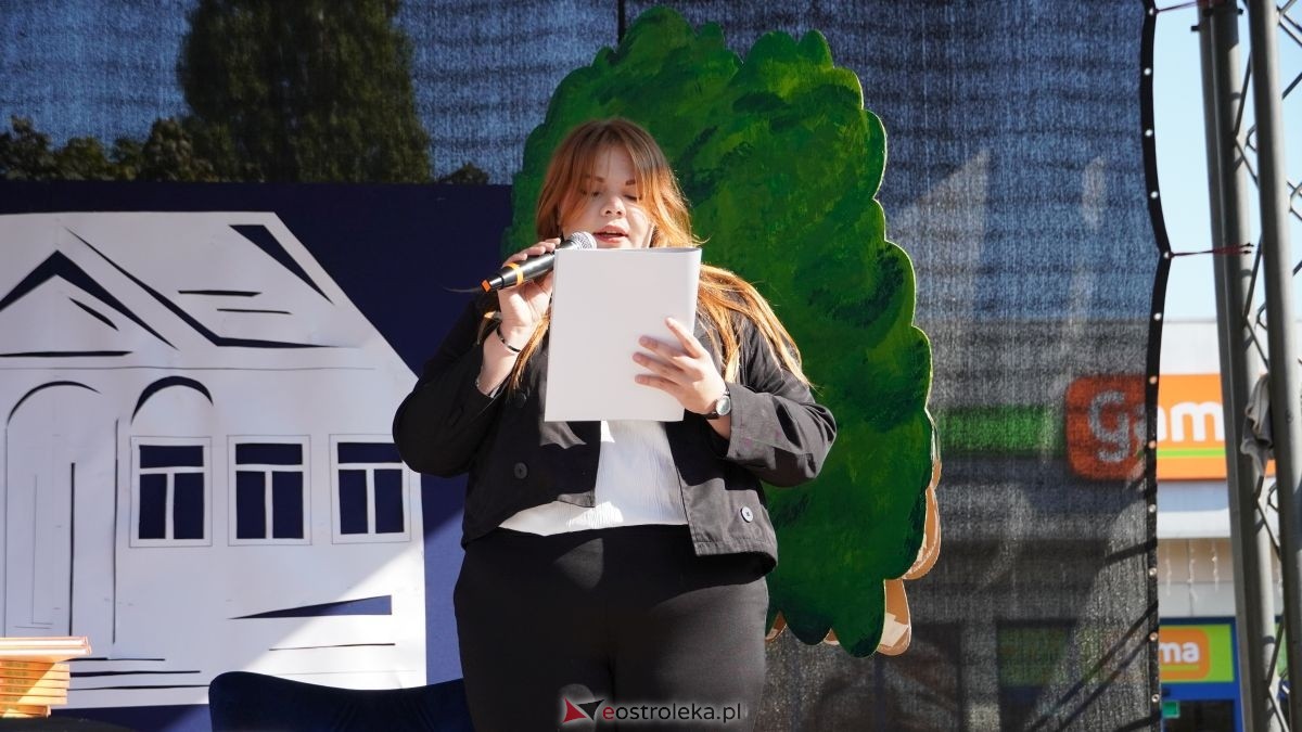 Narodowe czytanie w Ostrołęce [08.09.2025] - zdjęcie #8 - eOstroleka.pl