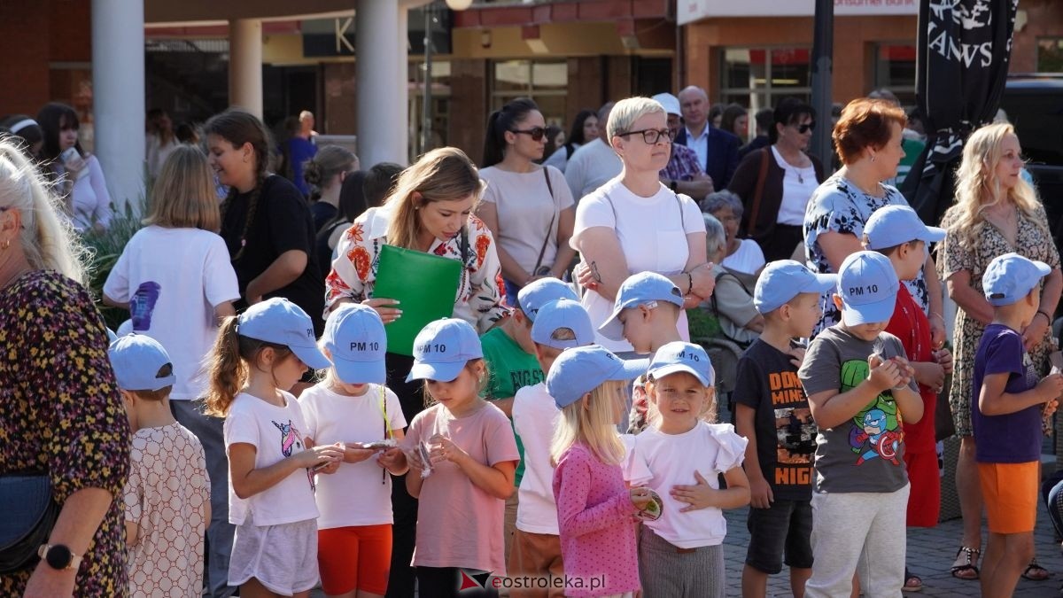 Narodowe czytanie w Ostrołęce [08.09.2025] - zdjęcie #7 - eOstroleka.pl