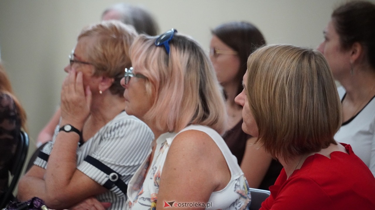 Spotkanie z lekarzem medycyny estetycznej w bibliotece pedagogicznej [09.09.2025] - zdjęcie #8 - eOstroleka.pl