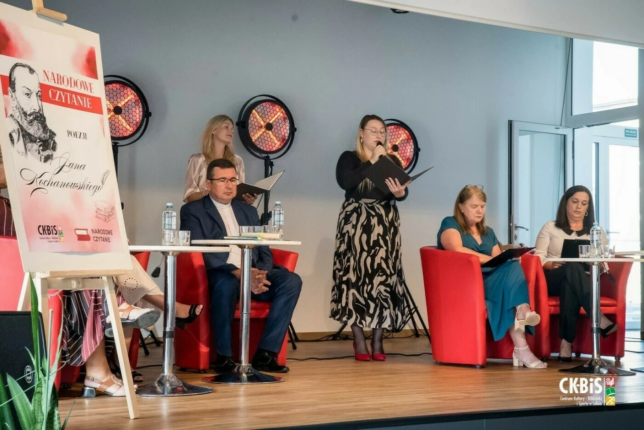 Narodowe Czytanie 2025 w Lelisie [4.09.2025] - zdjęcie #19 - eOstroleka.pl