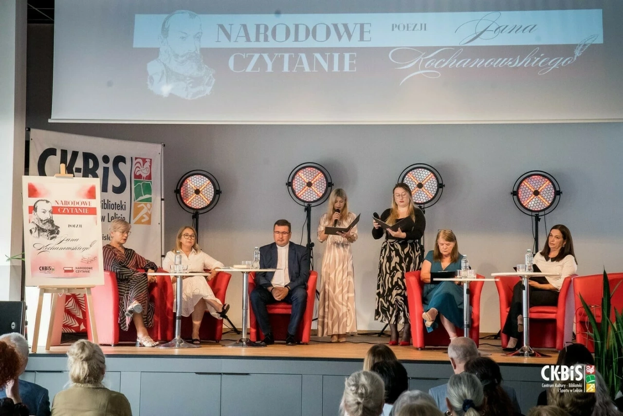 Narodowe Czytanie 2025 w Lelisie [4.09.2025] - zdjęcie #14 - eOstroleka.pl