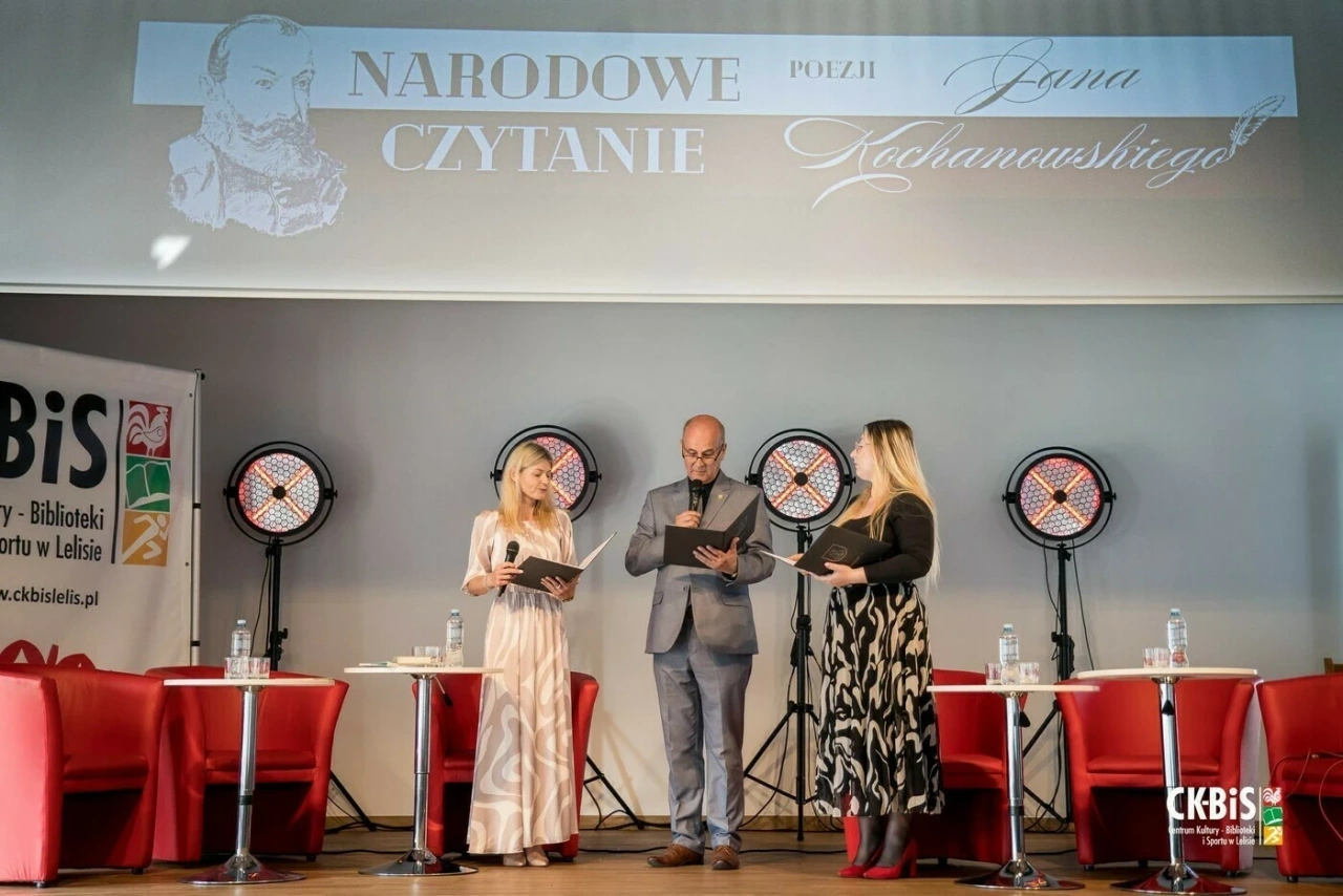 Narodowe Czytanie 2025 w Lelisie [4.09.2025] - zdjęcie #10 - eOstroleka.pl