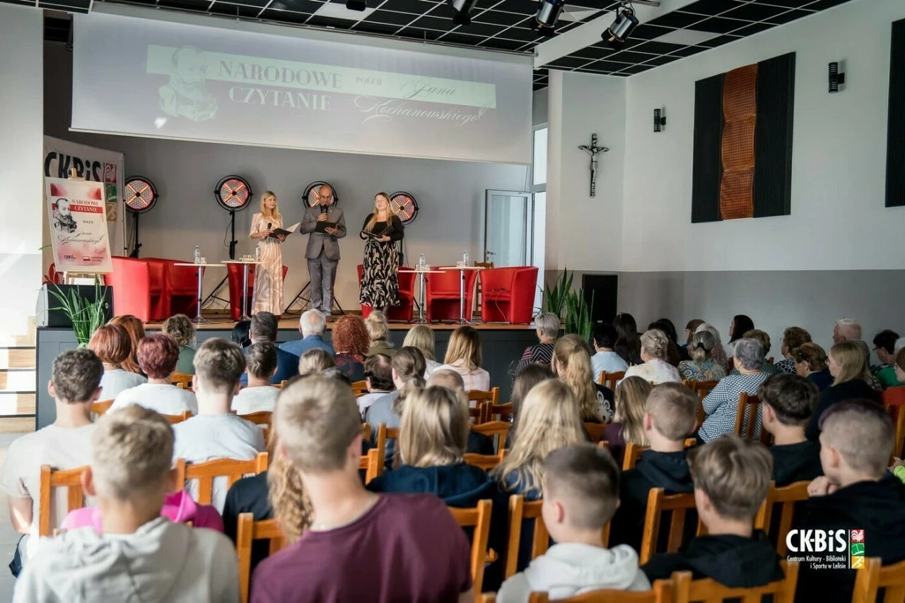 Narodowe Czytanie 2025 w Lelisie [4.09.2025] - zdjęcie #9 - eOstroleka.pl