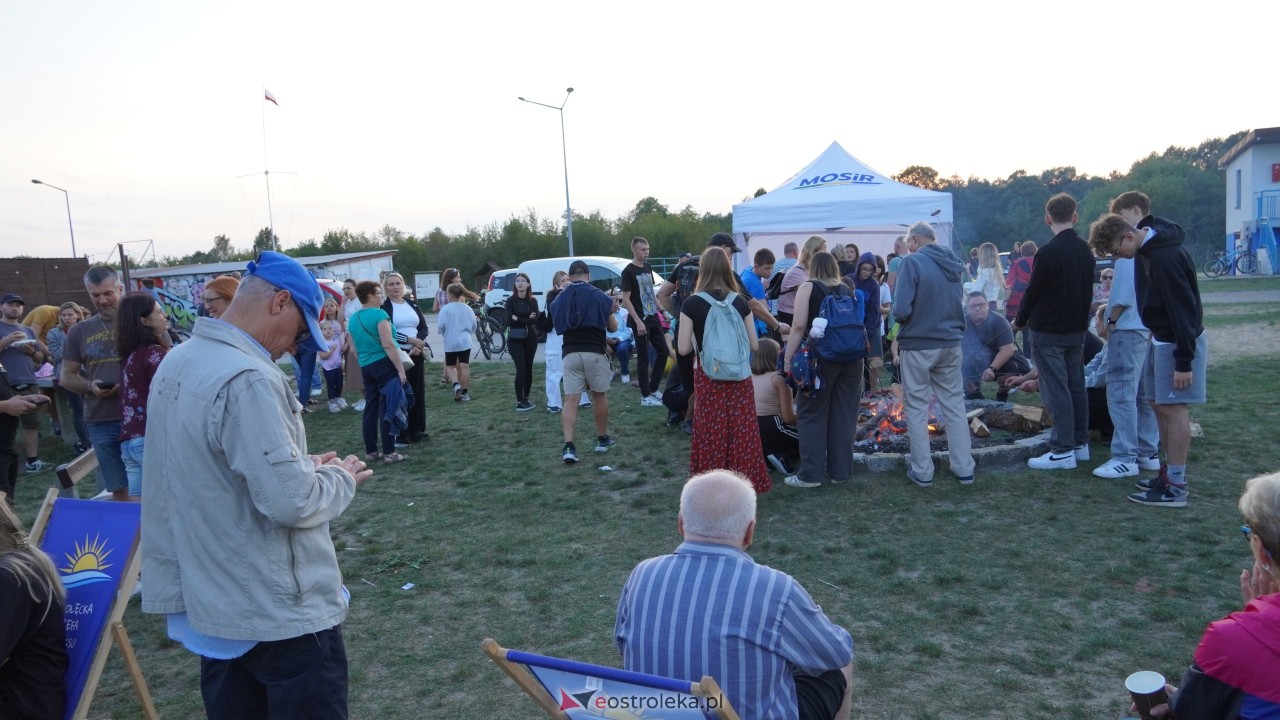 Młodzieżowa Rada Miasta podsumowała kadencję-wspólne ognisko i seans filmowy! [10.09.2025] - zdjęcie #40 - eOstroleka.pl