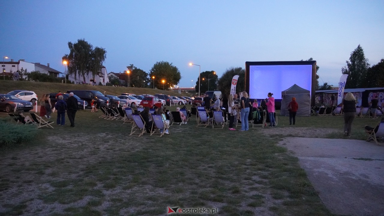 Młodzieżowa Rada Miasta podsumowała kadencję-wspólne ognisko i seans filmowy! [10.09.2025] - zdjęcie #14 - eOstroleka.pl