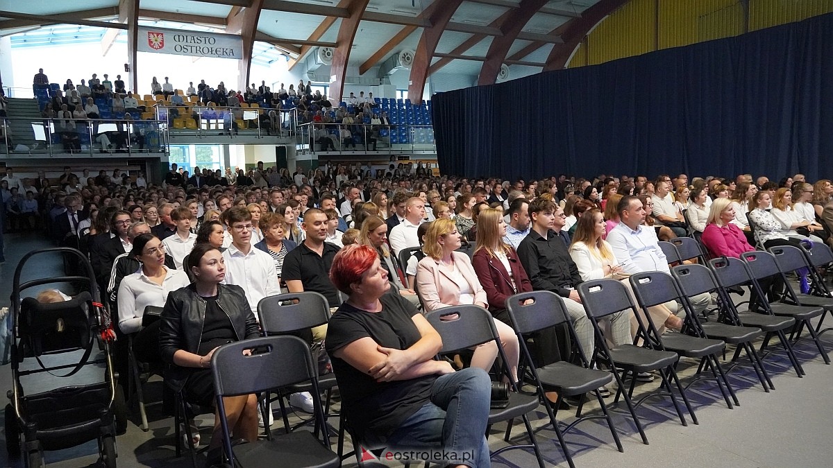Samorządowa Gala Uczniowska 2025 [11.09.2025] - zdjęcie #132 - eOstroleka.pl