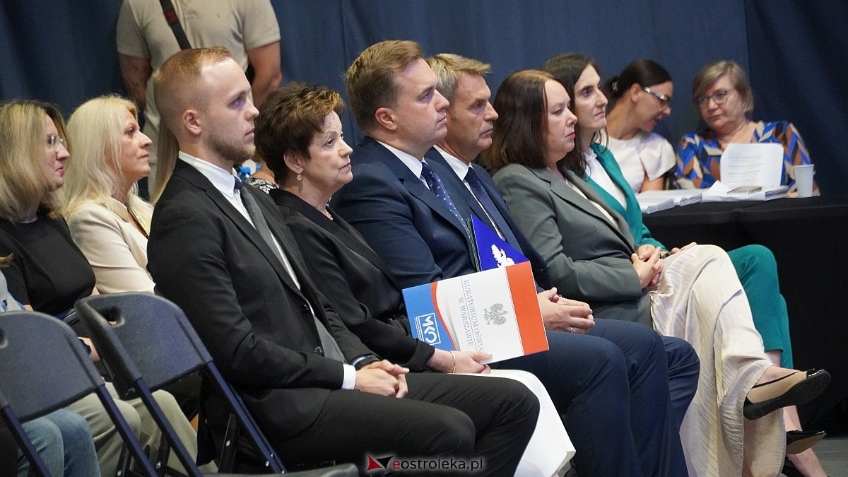 Samorządowa Gala Uczniowska 2025 [11.09.2025] - zdjęcie #120 - eOstroleka.pl