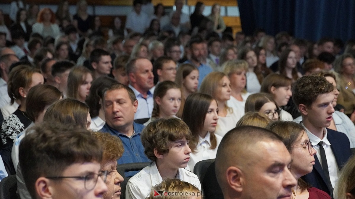 Samorządowa Gala Uczniowska 2025 [11.09.2025] - zdjęcie #104 - eOstroleka.pl