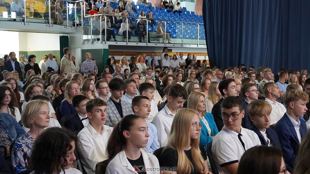 Samorządowa Gala Uczniowska 2025 [11.09.2025] - zdjęcie #52 - eOstroleka.pl