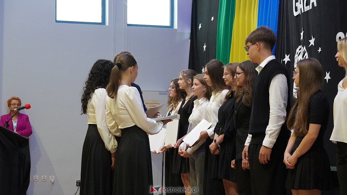 Samorządowa Gala Uczniowska 2025 [11.09.2025] - zdjęcie #40 - eOstroleka.pl