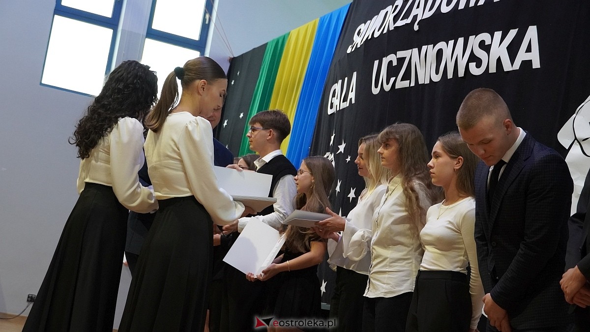 Samorządowa Gala Uczniowska 2025 [11.09.2025] - zdjęcie #36 - eOstroleka.pl