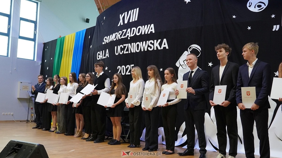 Samorządowa Gala Uczniowska 2025 [11.09.2025] - zdjęcie #26 - eOstroleka.pl