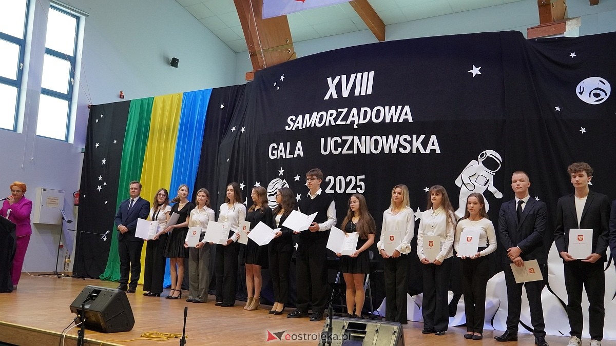 Samorządowa Gala Uczniowska 2025 [11.09.2025] - zdjęcie #24 - eOstroleka.pl