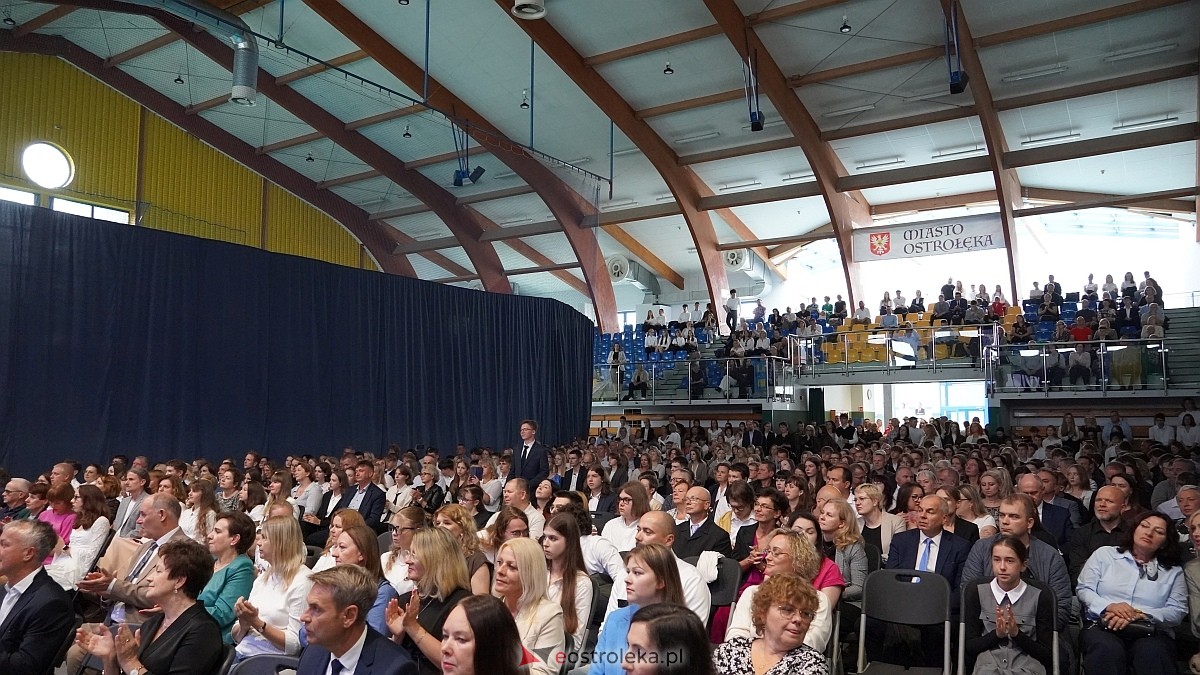 Samorządowa Gala Uczniowska 2025 [11.09.2025] - zdjęcie #115 - eOstroleka.pl
