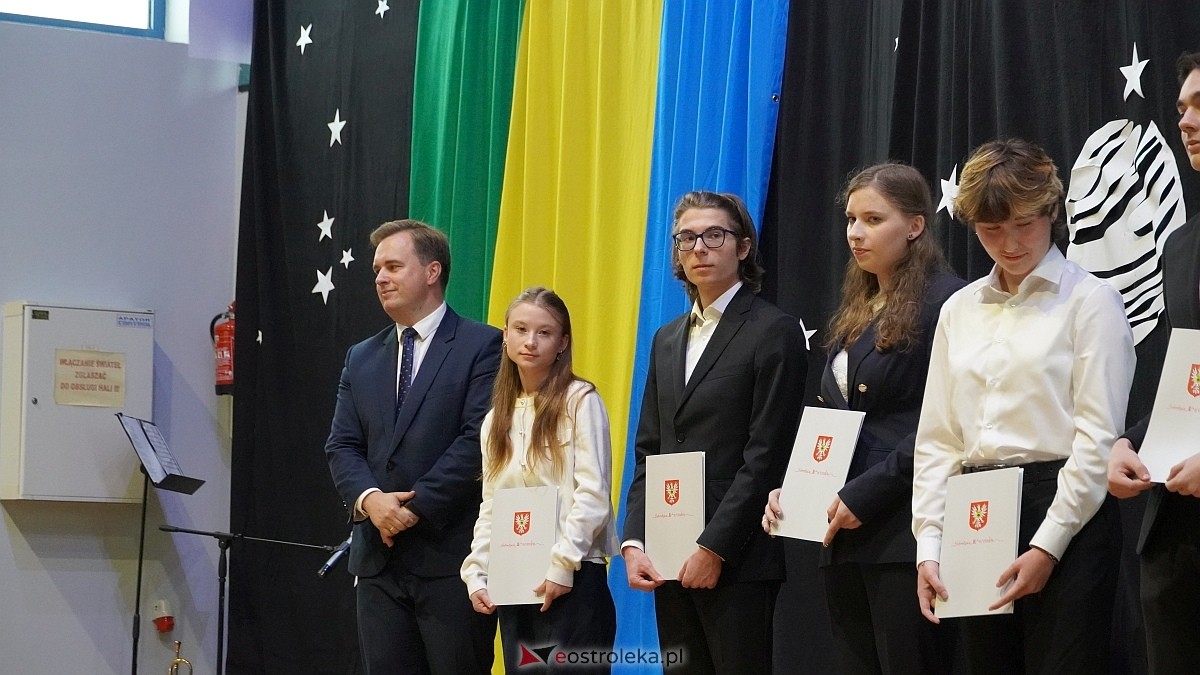 Samorządowa Gala Uczniowska 2025 [11.09.2025] - zdjęcie #103 - eOstroleka.pl