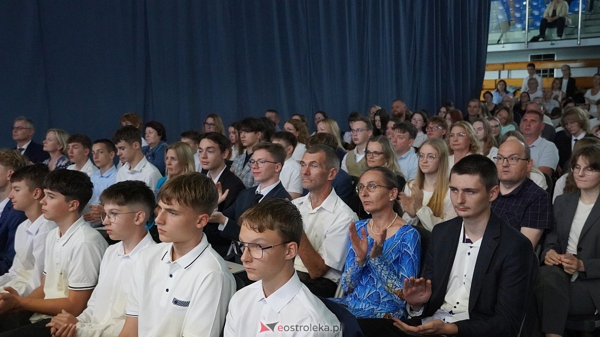 Samorządowa Gala Uczniowska 2025 [11.09.2025] - zdjęcie #85 - eOstroleka.pl