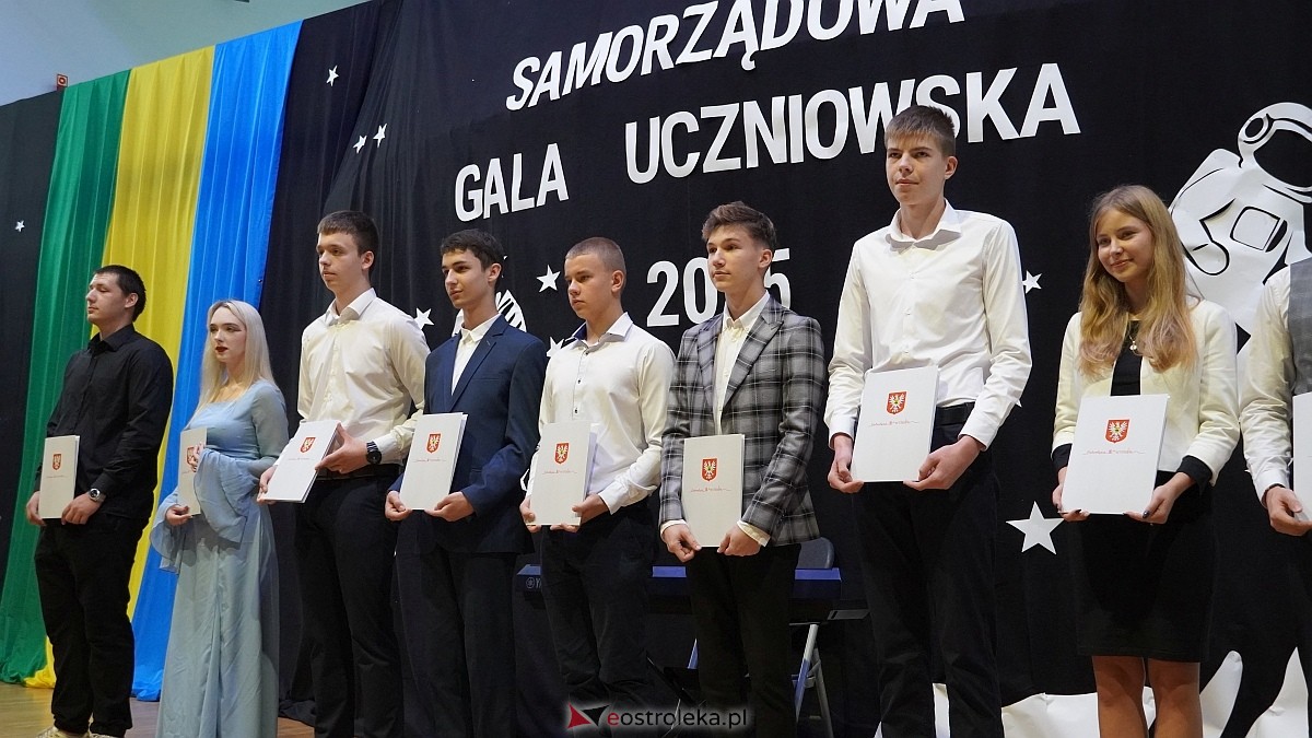 Samorządowa Gala Uczniowska 2025 [11.09.2025] - zdjęcie #49 - eOstroleka.pl