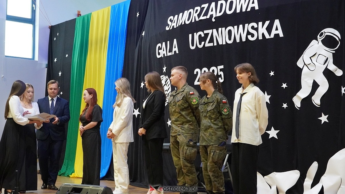 Samorządowa Gala Uczniowska 2025 [11.09.2025] - zdjęcie #37 - eOstroleka.pl