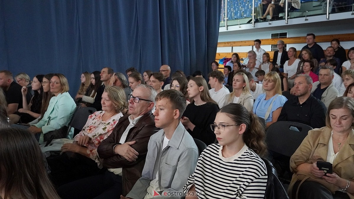 Samorządowa Gala Uczniowska 2025 [11.09.2025] - zdjęcie #20 - eOstroleka.pl