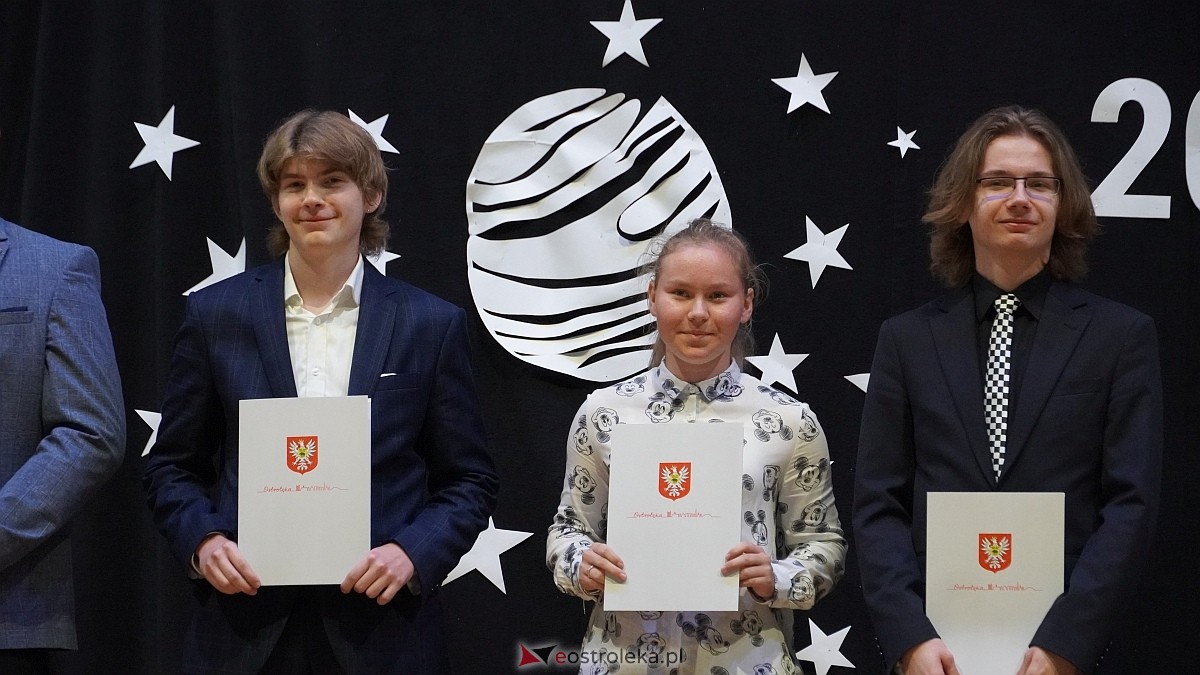 Samorządowa Gala Uczniowska 2025 [11.09.2025] - zdjęcie #14 - eOstroleka.pl