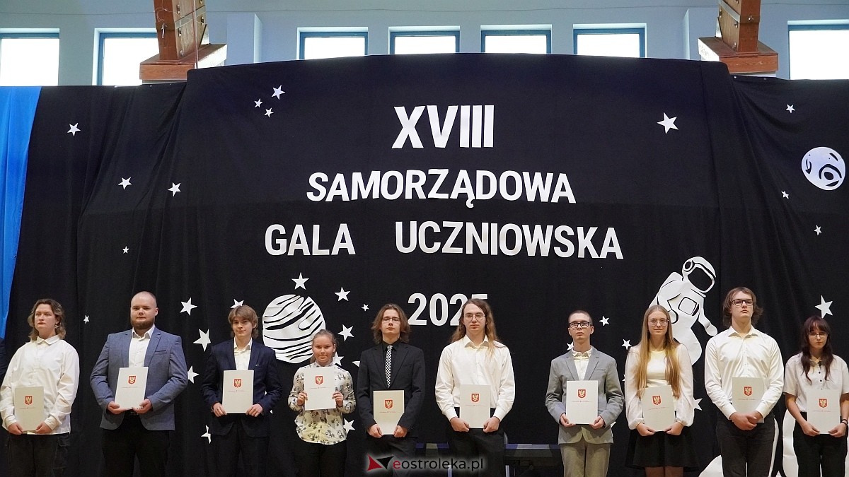 Samorządowa Gala Uczniowska 2025 [11.09.2025] - zdjęcie #13 - eOstroleka.pl