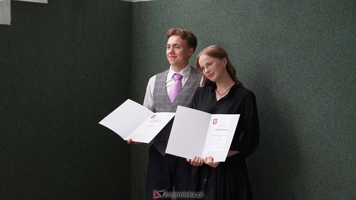 Samorządowa Gala Uczniowska 2025 [11.09.2025] - zdjęcie #11 - eOstroleka.pl