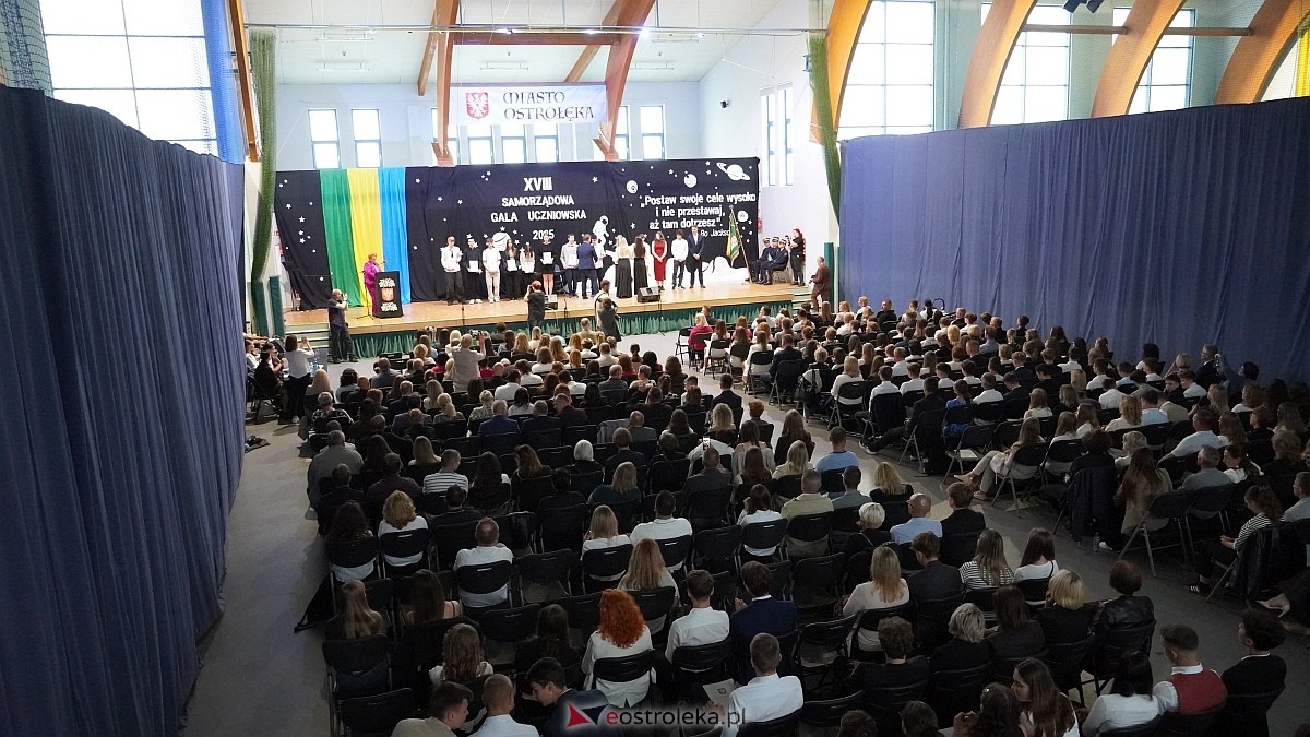 Samorządowa Gala Uczniowska 2025 [11.09.2025] - zdjęcie #10 - eOstroleka.pl