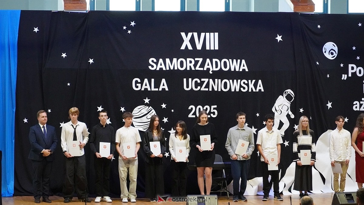 Samorządowa Gala Uczniowska 2025 [11.09.2025] - zdjęcie #8 - eOstroleka.pl