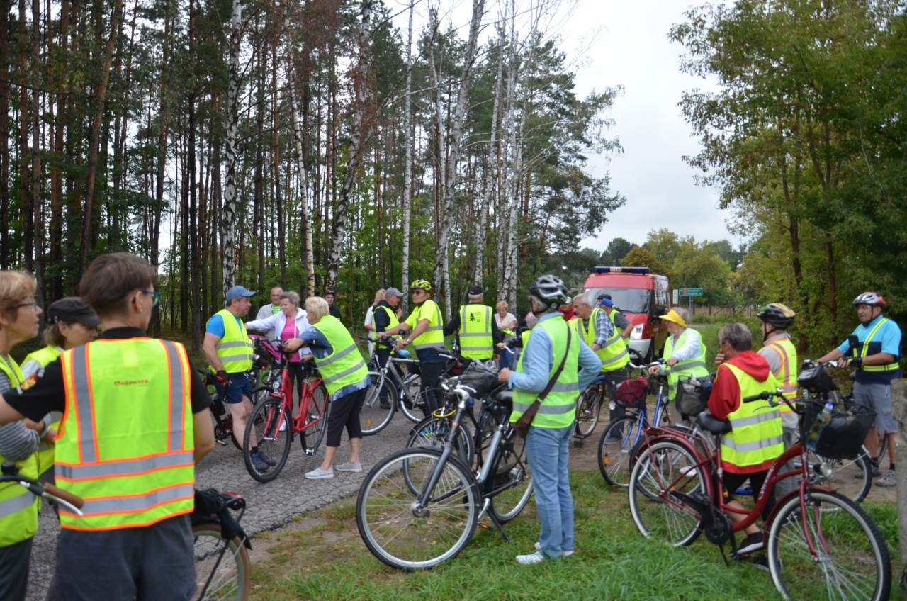 II gminny rajd rowerowy dla seniorów w Kadzidle [12.09.2025] - zdjęcie #45 - eOstroleka.pl