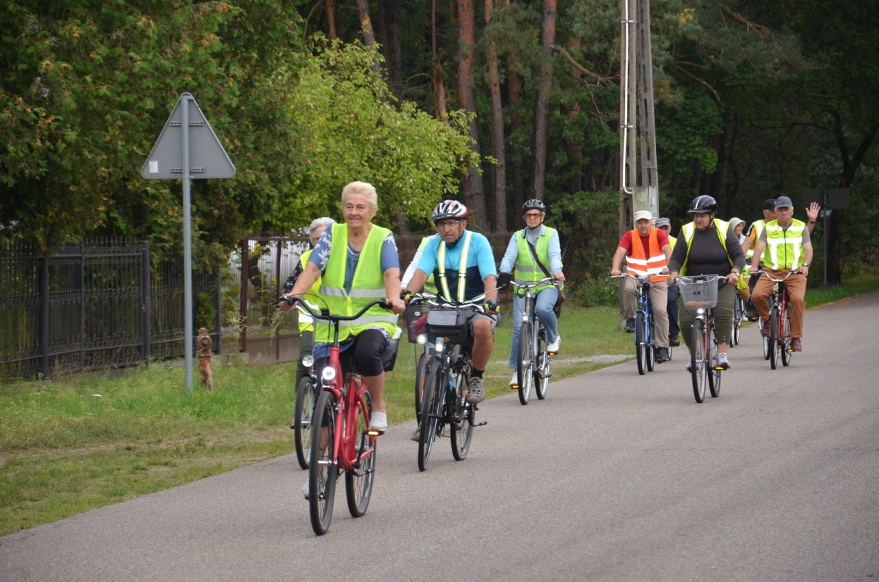 II gminny rajd rowerowy dla seniorów w Kadzidle [12.09.2025] - zdjęcie #21 - eOstroleka.pl