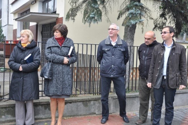 Odebrano ulicę Obrońców i Waleczenych (19.X.2011) - zdjęcie #21 - eOstroleka.pl