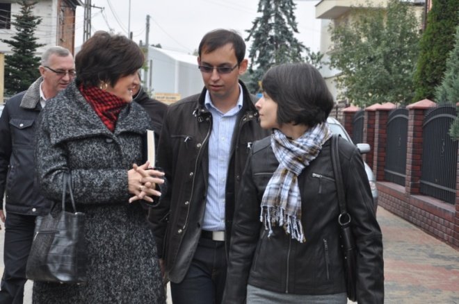 Odebrano ulicę Obrońców i Waleczenych (19.X.2011) - zdjęcie #15 - eOstroleka.pl