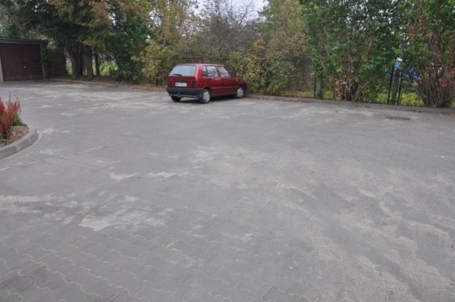 Odebrano ulicę Obrońców i Waleczenych (19.X.2011) - zdjęcie #10 - eOstroleka.pl