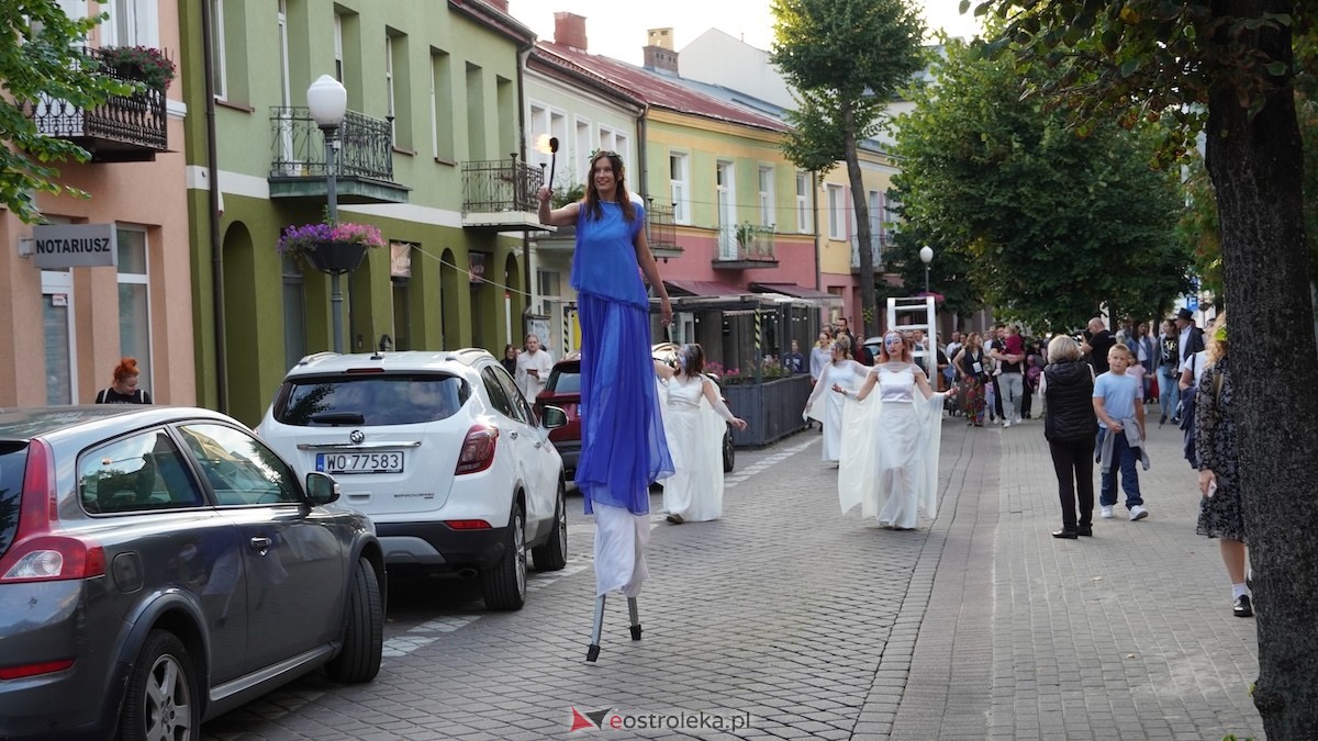 Wystartował 16. Festiwal Teatralny InQbator w Ostrołęce! [12.09.2025] - zdjęcie #120 - eOstroleka.pl
