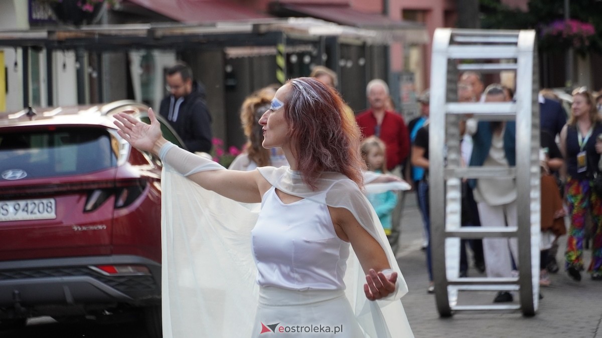 Wystartował 16. Festiwal Teatralny InQbator w Ostrołęce! [12.09.2025] - zdjęcie #116 - eOstroleka.pl