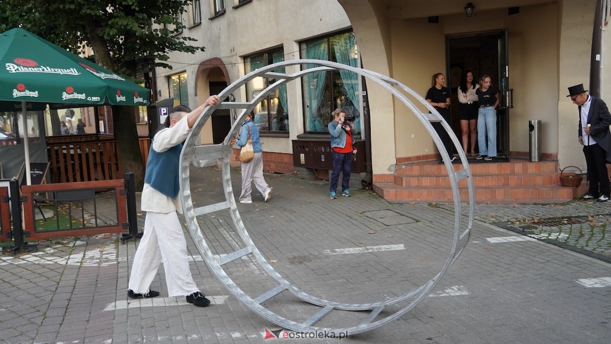 Wystartował 16. Festiwal Teatralny InQbator w Ostrołęce! [12.09.2025] - zdjęcie #111 - eOstroleka.pl