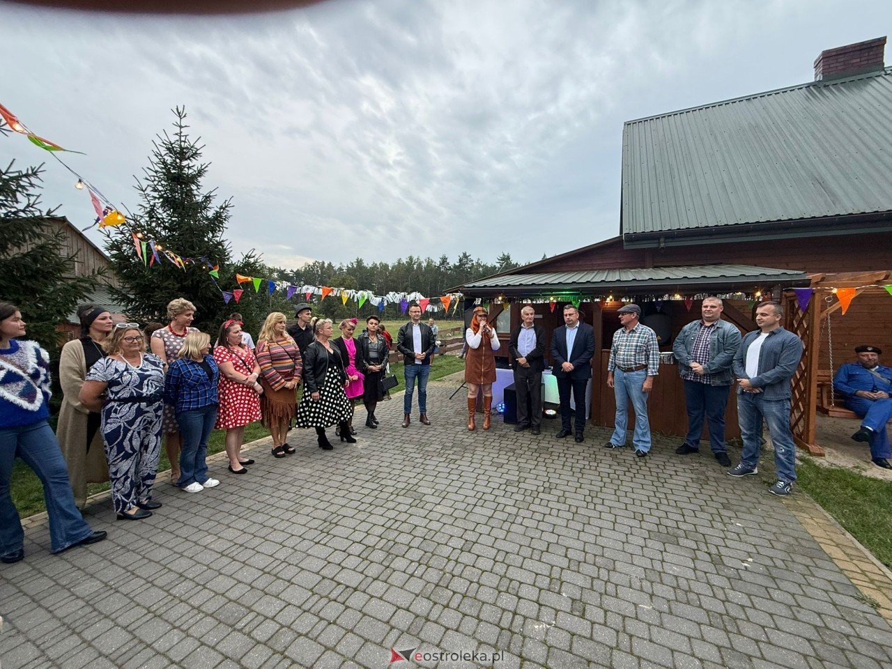 Potańcówka jak za PRL-u w Dzbeninie [13.09.2025] - zdjęcie #18 - eOstroleka.pl