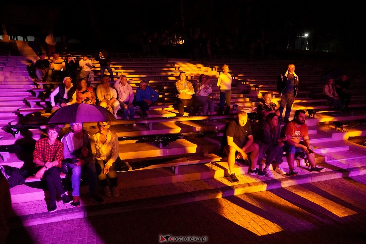 Zabawa pod gwiazdami z zespołem Everest w Baranowie [13.09.2025] - zdjęcie #4 - eOstroleka.pl