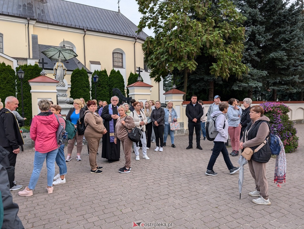 Pielgrzymi wyruszyli do Dąbrówki- 18 km modlitwy i tradycji![14.09.2025] - zdjęcie #12 - eOstroleka.pl