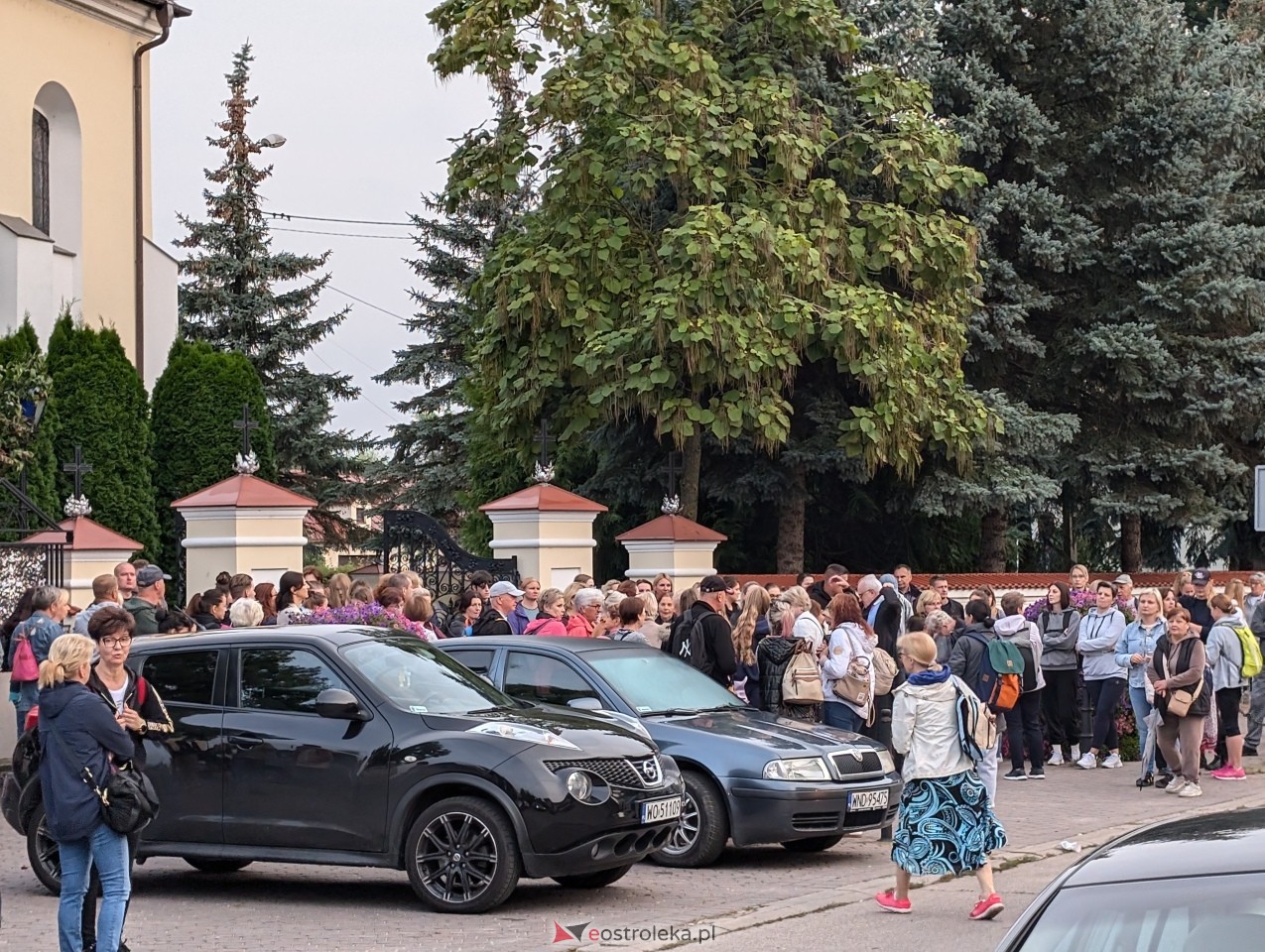 Pielgrzymi wyruszyli do Dąbrówki- 18 km modlitwy i tradycji![14.09.2025] - zdjęcie #10 - eOstroleka.pl