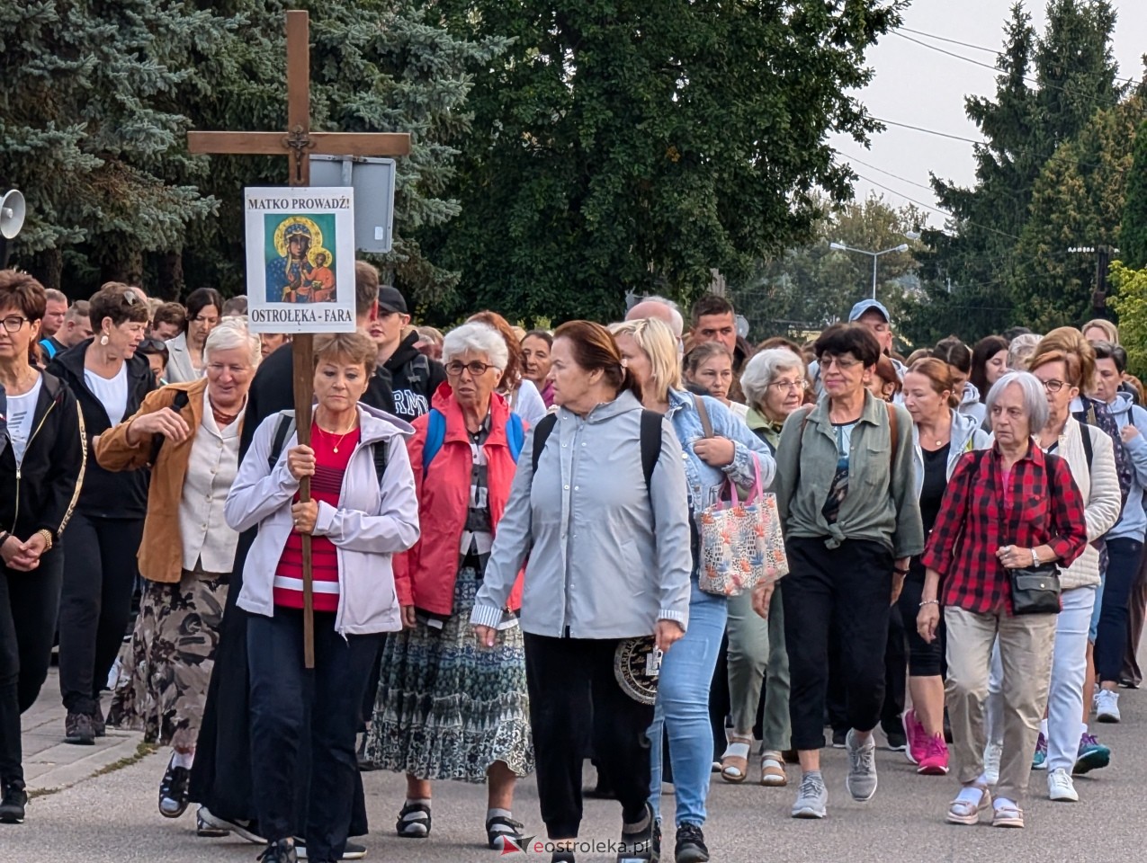 Pielgrzymi wyruszyli do Dąbrówki- 18 km modlitwy i tradycji![14.09.2025] - zdjęcie #8 - eOstroleka.pl