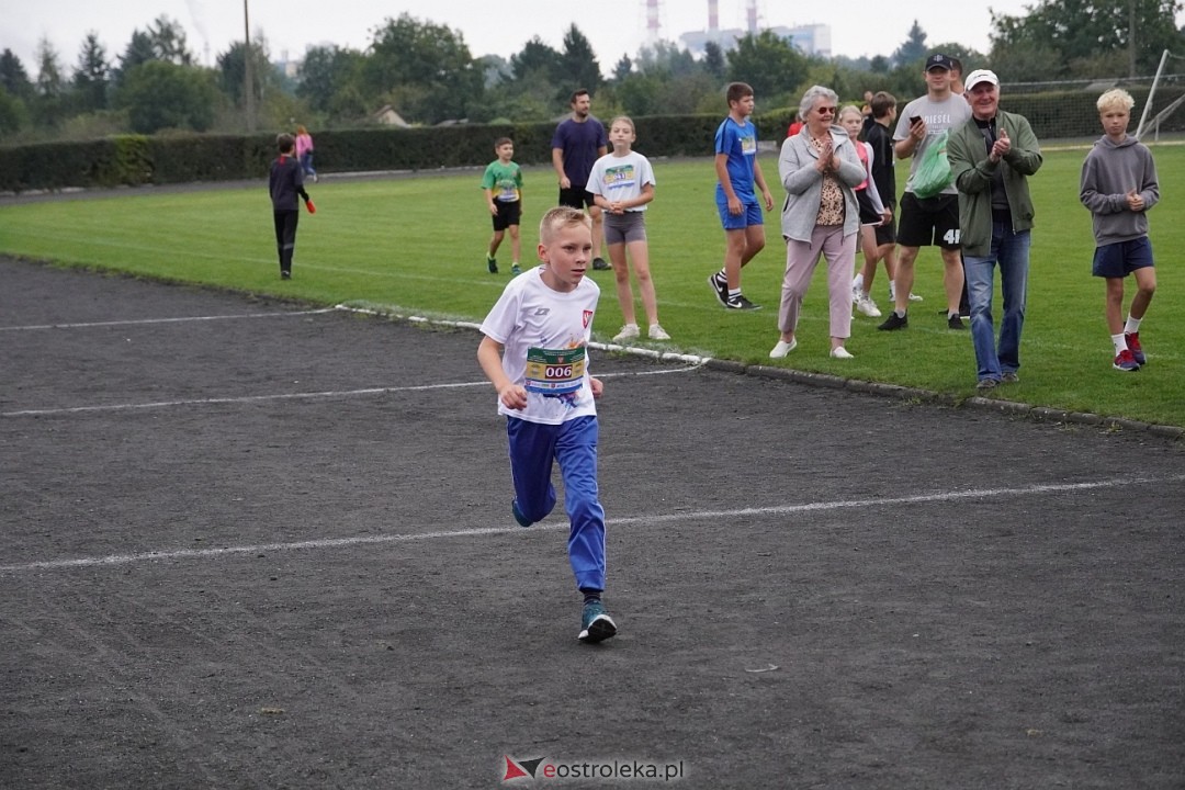 Półmaraton Kurpiowskie 2025: Mini Maraton dla Dzieci i Młodzieży [14.09.2025] - zdjęcie #176 - eOstroleka.pl